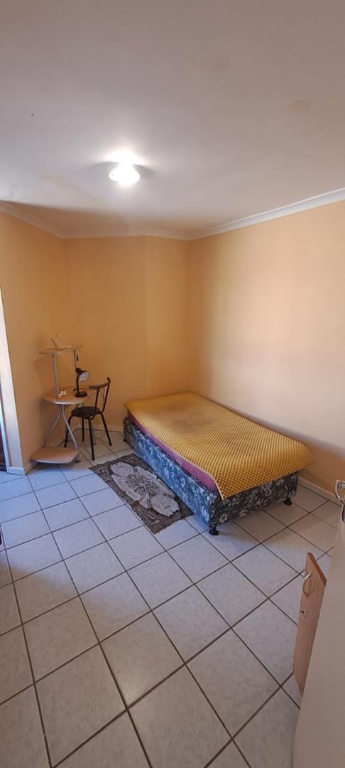 To Let 1 Bedroom Property for Rent in Summerstrand Eastern Cape